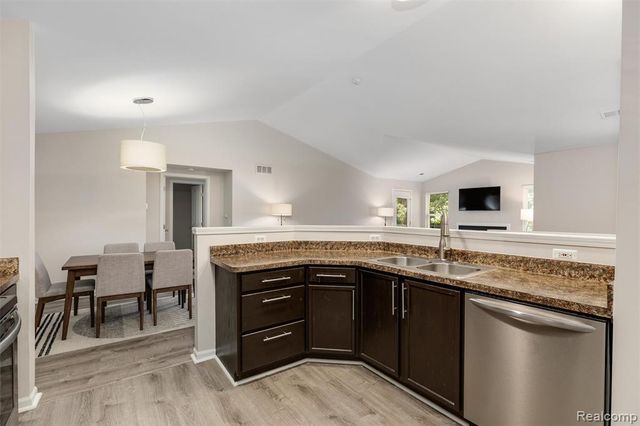 47879 Cardiff Avenue, Canton, MI 48188