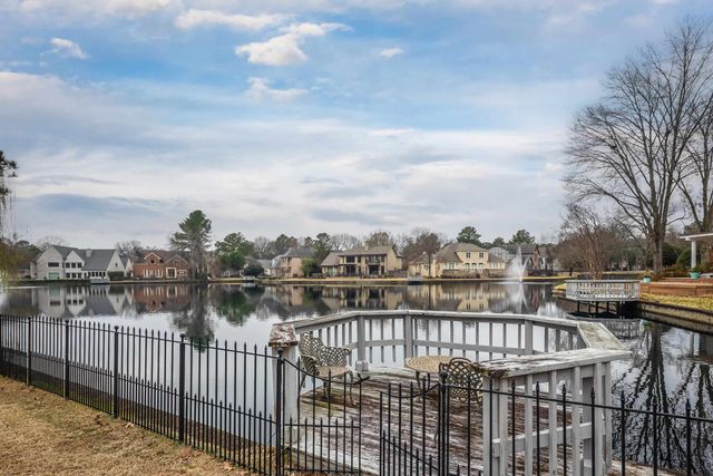 8930 CALUMET CV, Germantown, TN 38138