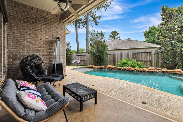 28330 Hollow Springs Lane, Spring, TX 77386