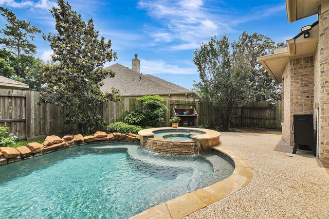 28330 Hollow Springs Lane, Spring, TX 77386