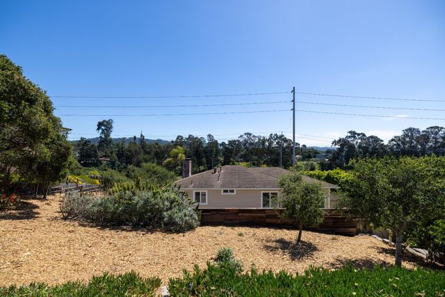 870 Portola Drive, Del Rey Oaks, CA 93940