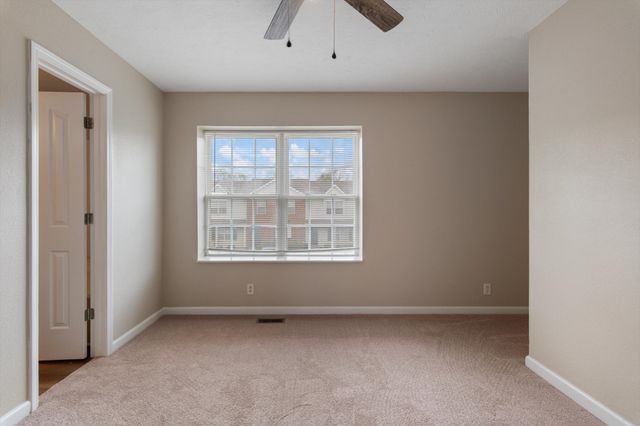 304 Arapaho Dr, Murfreesboro, TN 37128