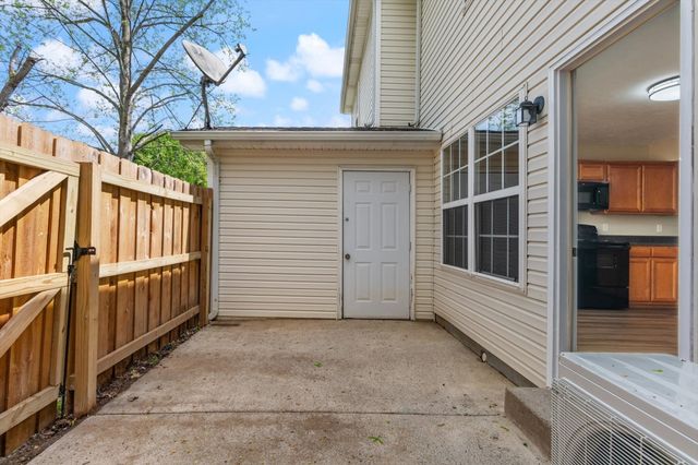 304 Arapaho Dr, Murfreesboro, TN 37128