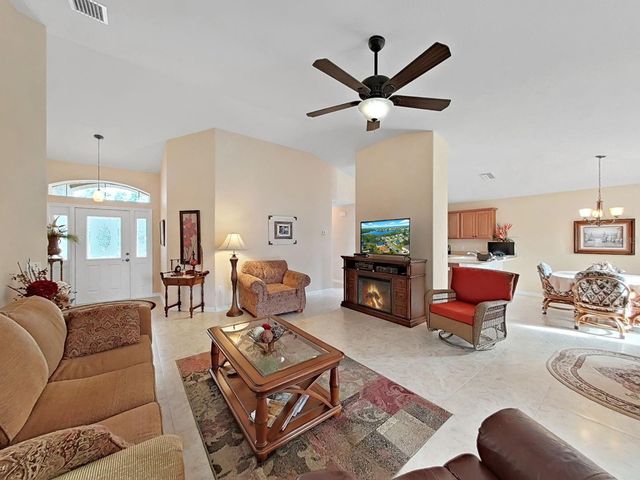 1025 LAKE AVOCA PLACE, Tarpon Springs, FL 34689