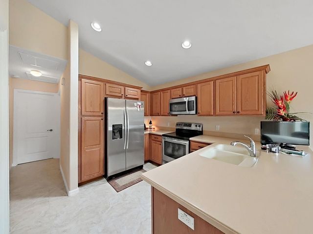 1025 LAKE AVOCA PLACE, Tarpon Springs, FL 34689