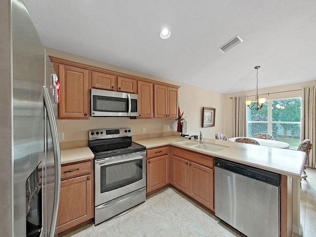 1025 LAKE AVOCA PLACE, Tarpon Springs, FL 34689