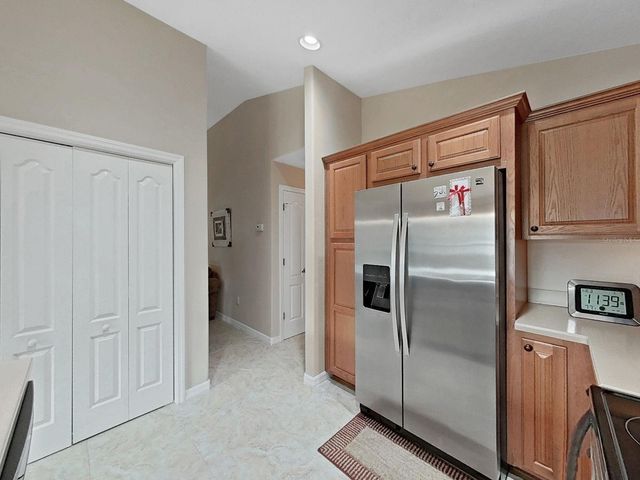 1025 LAKE AVOCA PLACE, Tarpon Springs, FL 34689