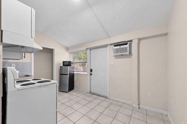 1602 S 17th Avenue 1-3, Hollywood, FL 33020