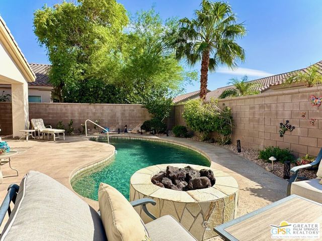 78703 Stansbury Court, Palm Desert, CA 92211