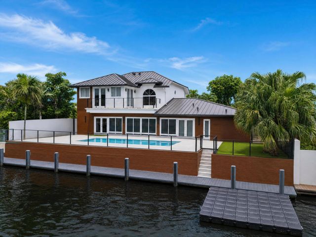 11 Castle Harbor Isle Drive, Fort Lauderdale, FL 33308