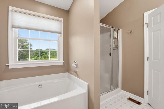 8026 CAPTAINS CT, Frederick, MD 21701