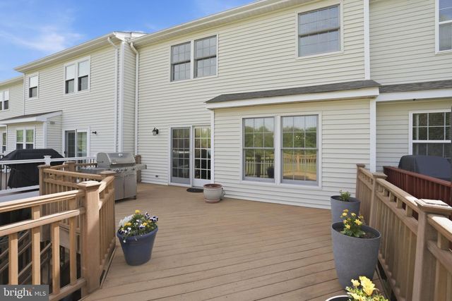 8026 CAPTAINS CT, Frederick, MD 21701