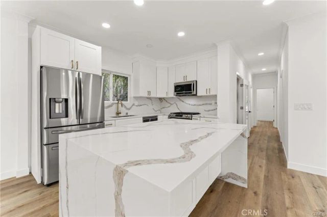 2216 Veteran Avenue, Los Angeles, CA 90064