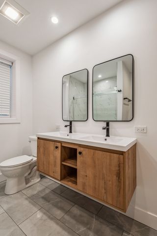 1535 W Estes Avenue G, Chicago, IL 60626