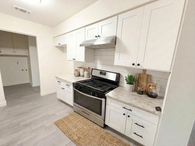 302 Sequoia Drive, Exeter, CA 93221