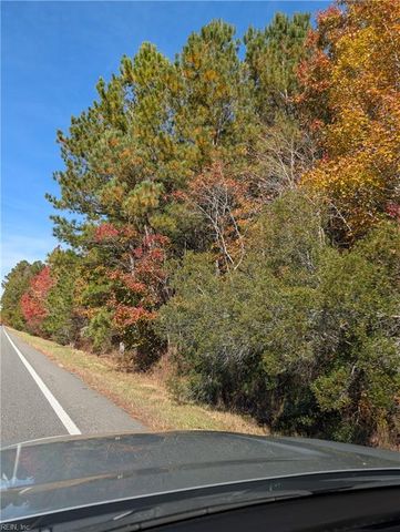 17 N George Washington Memoral PW, Gloucester, VA 23061