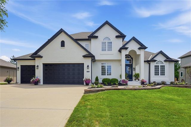 2115 Prairie Creek Drive, Kearney, MO 64060