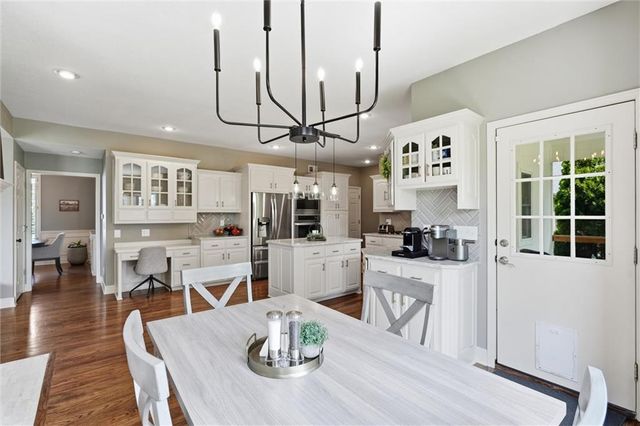 2115 Prairie Creek Drive, Kearney, MO 64060