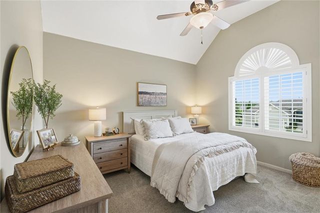 2115 Prairie Creek Drive, Kearney, MO 64060