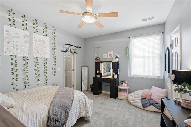 2115 Prairie Creek Drive, Kearney, MO 64060