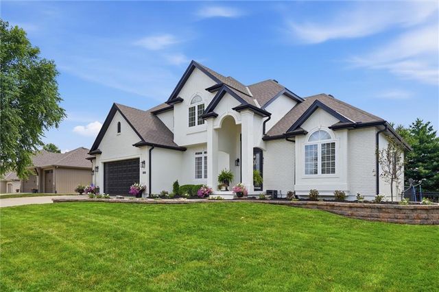 2115 Prairie Creek Drive, Kearney, MO 64060