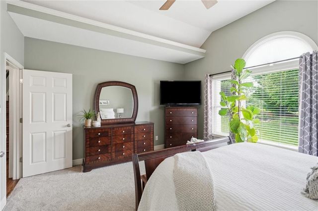 2115 Prairie Creek Drive, Kearney, MO 64060