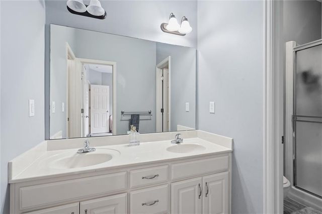2115 Prairie Creek Drive, Kearney, MO 64060