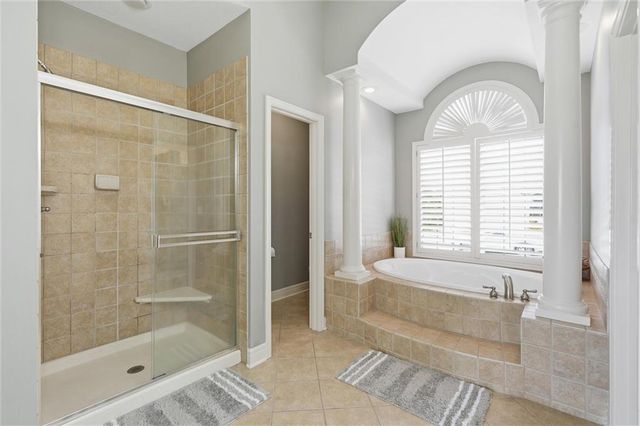 2115 Prairie Creek Drive, Kearney, MO 64060