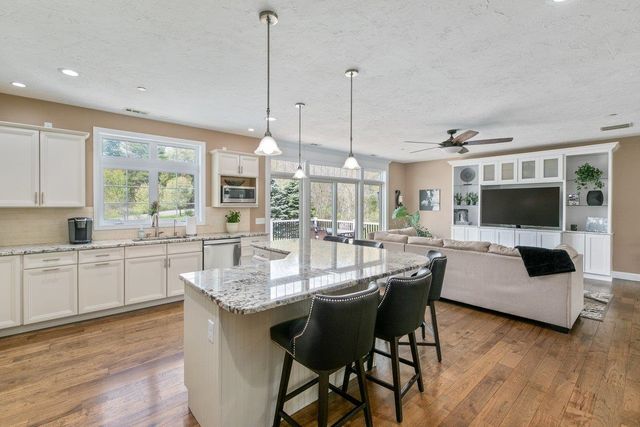 5 Primrose Lane, Salem, NH 03079