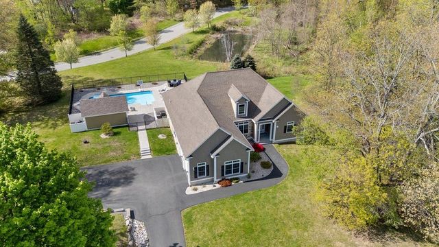5 Primrose Lane, Salem, NH 03079