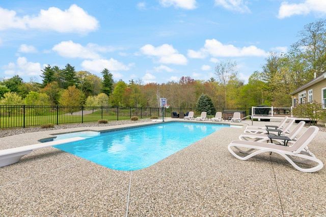 5 Primrose Lane, Salem, NH 03079