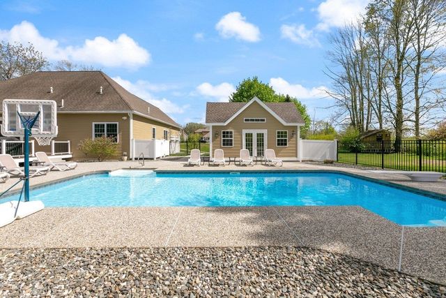 5 Primrose Lane, Salem, NH 03079