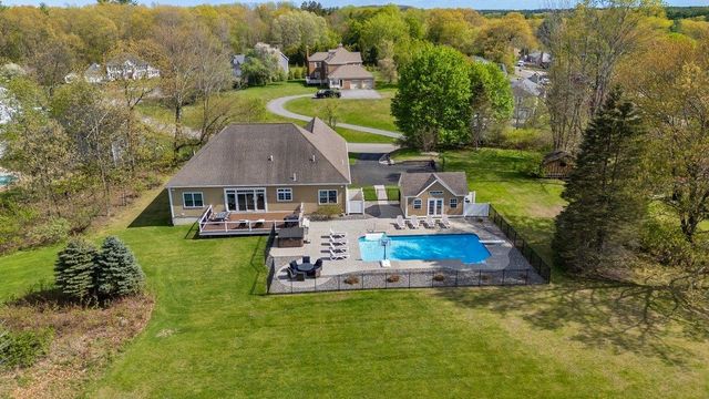 5 Primrose Lane, Salem, NH 03079