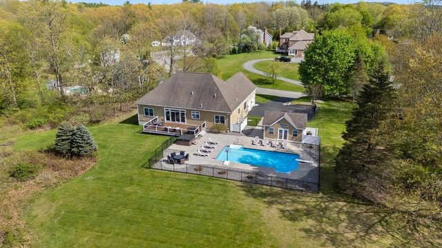 5 Primrose Lane, Salem, NH 03079