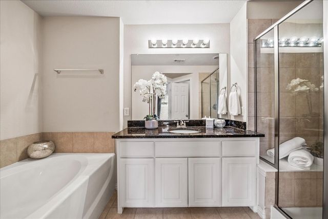 2700 Club Ridge Drive 34, Lewisville, TX 75067