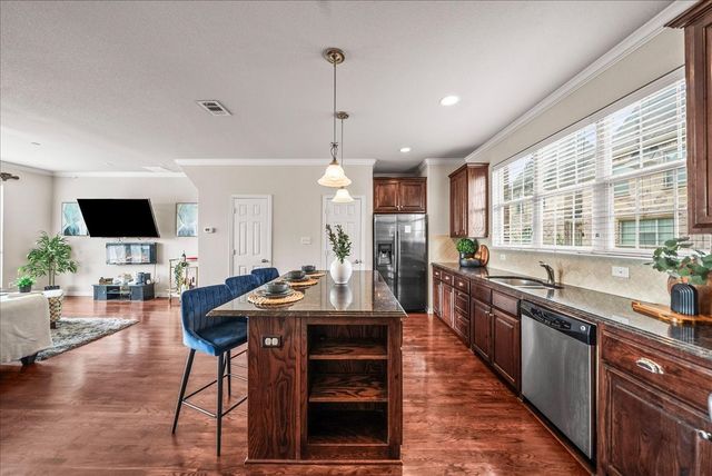 2700 Club Ridge Drive 34, Lewisville, TX 75067