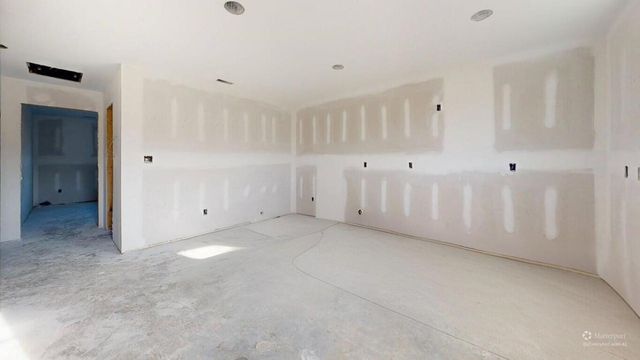 2266 Smith Mountain Lake PKWY, Huddleston, VA 24104