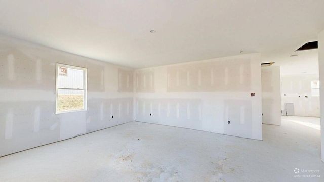 2266 Smith Mountain Lake PKWY, Huddleston, VA 24104