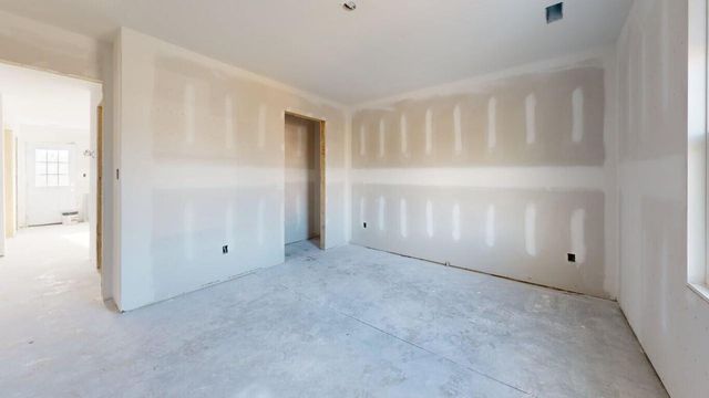 2266 Smith Mountain Lake PKWY, Huddleston, VA 24104