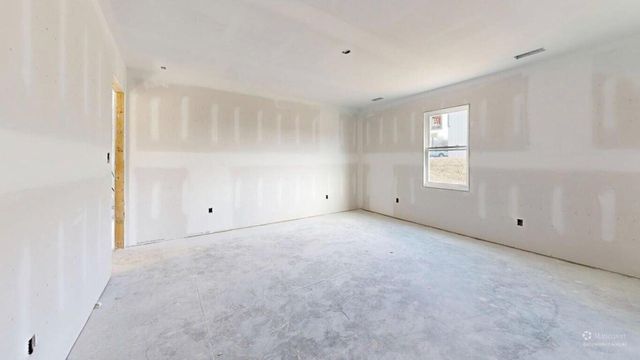 2266 Smith Mountain Lake PKWY, Huddleston, VA 24104