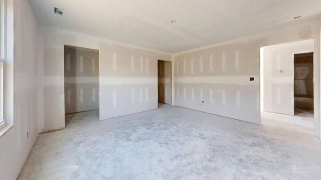 2266 Smith Mountain Lake PKWY, Huddleston, VA 24104