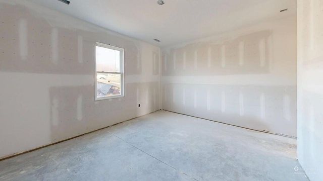 2266 Smith Mountain Lake PKWY, Huddleston, VA 24104