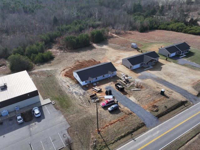 2266 Smith Mountain Lake PKWY, Huddleston, VA 24104