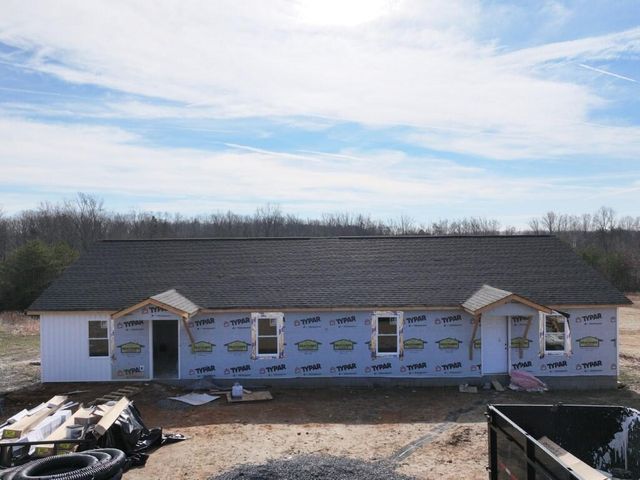 2266 Smith Mountain Lake PKWY, Huddleston, VA 24104