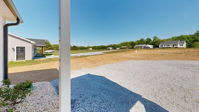 2266 Smith Mountain Lake PKWY, Huddleston, VA 24104