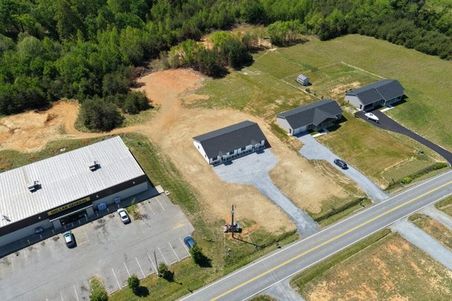 2266 Smith Mountain Lake PKWY, Huddleston, VA 24104