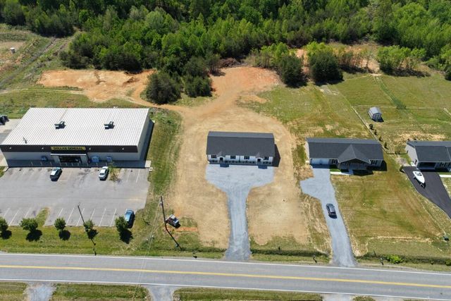 2266 Smith Mountain Lake PKWY, Huddleston, VA 24104