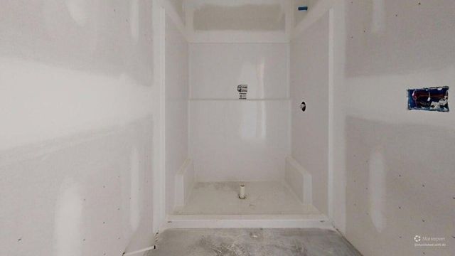 2266 Smith Mountain Lake PKWY, Huddleston, VA 24104