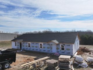 2266 Smith Mountain Lake PKWY, Huddleston, VA 24104