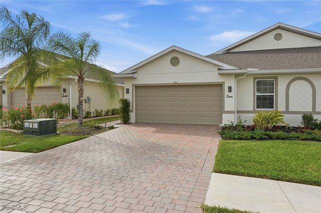 20684 Plumwood LOOP, North Fort Myers, FL 33917